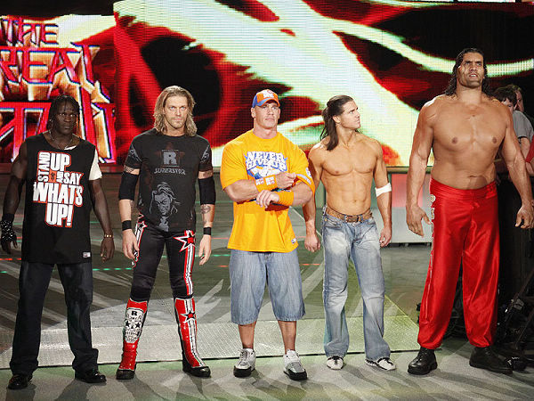 组图:WWE惊现“伪娘”冠军 秀容姿很俏很变态