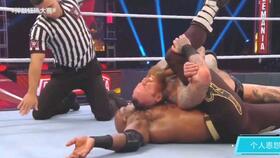 萤火虫乐园之梗01 文斯·麦克曼的讽刺与摔角界的类固醇阴影